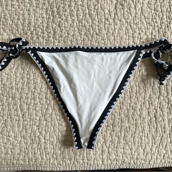 Mono Bikini Top & Bottom with stitched embroidered ties - Picture 6 of 6